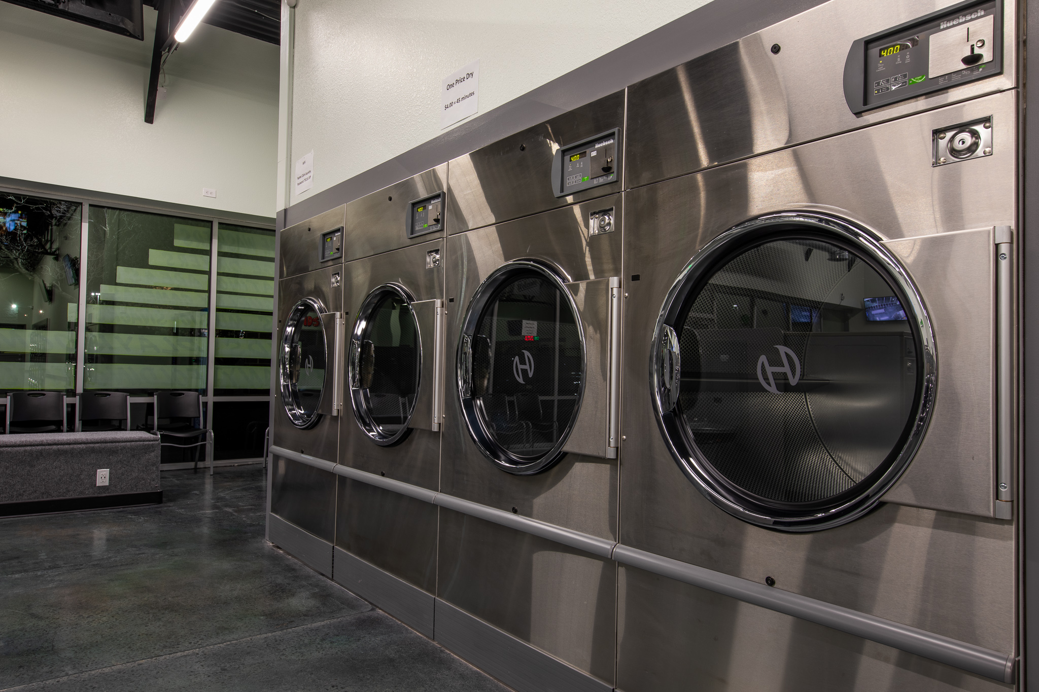 Laundromat Picture