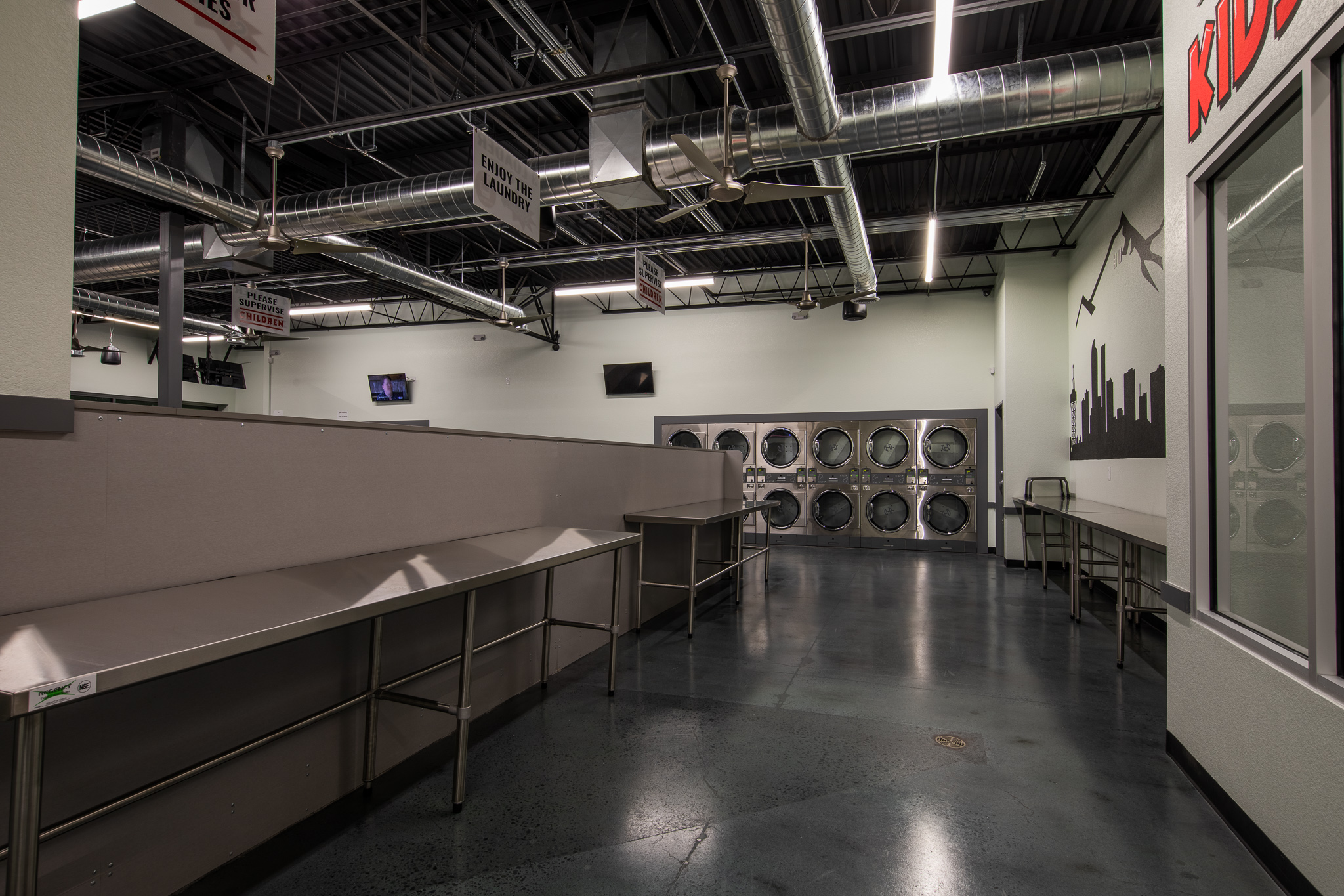 Laundromat Picture